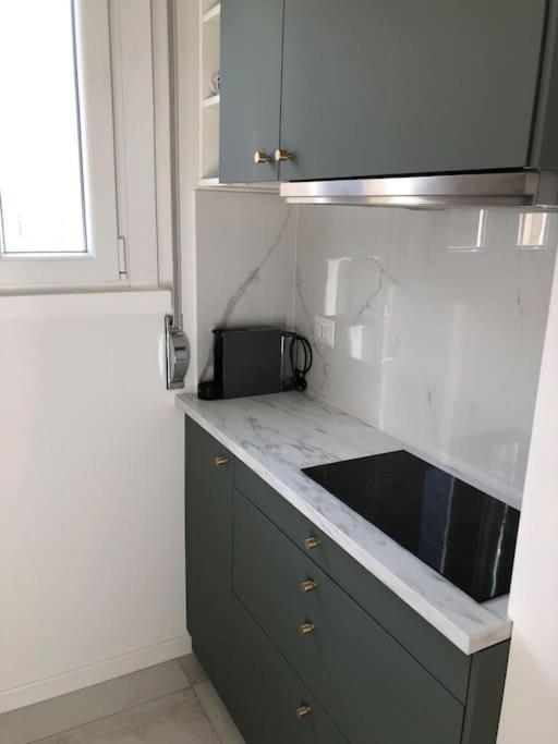 Milan New Apartment In Lively Central Area Buitenkant foto